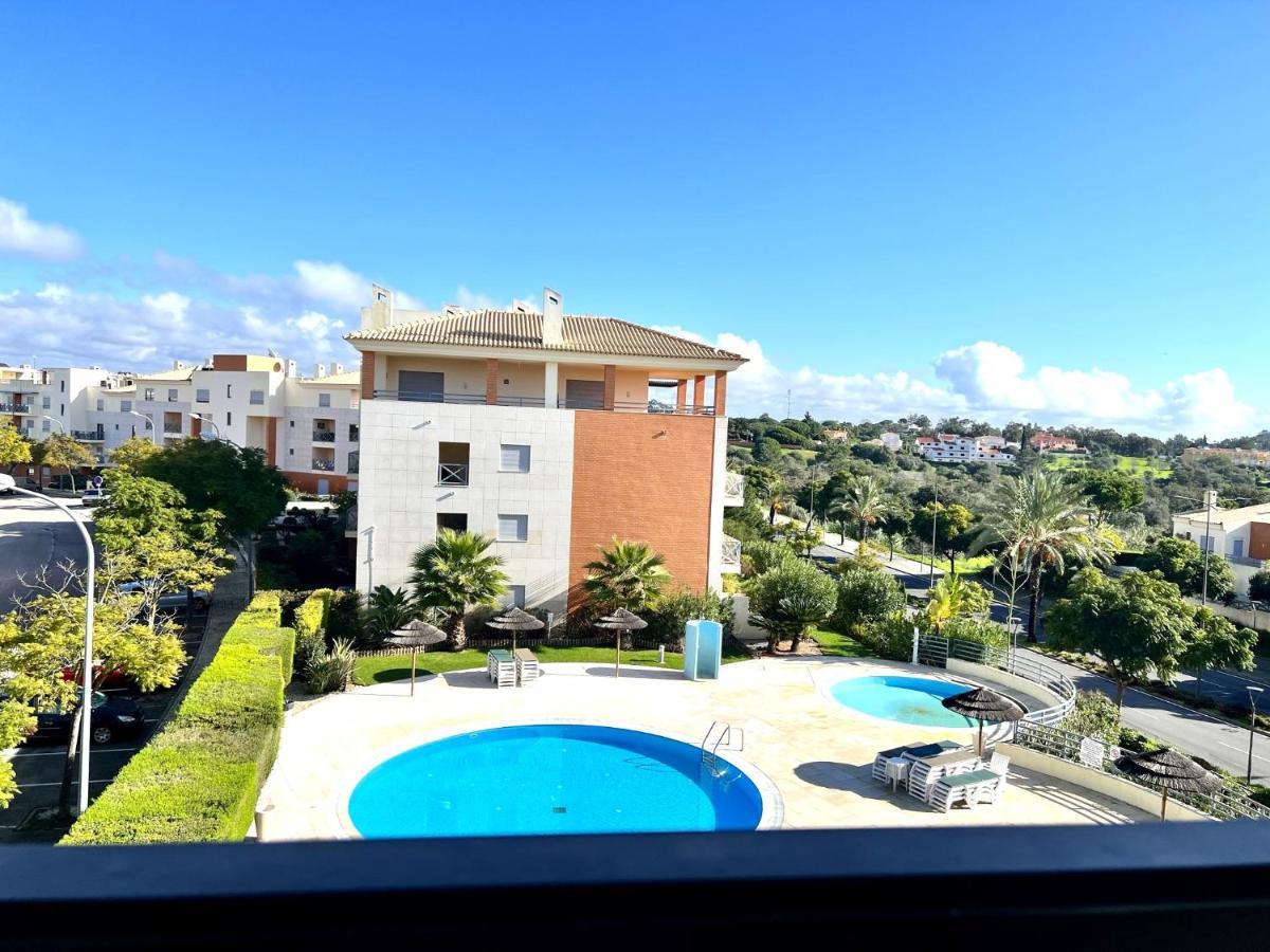 Appartement Modern 3 With Pool By Homing *